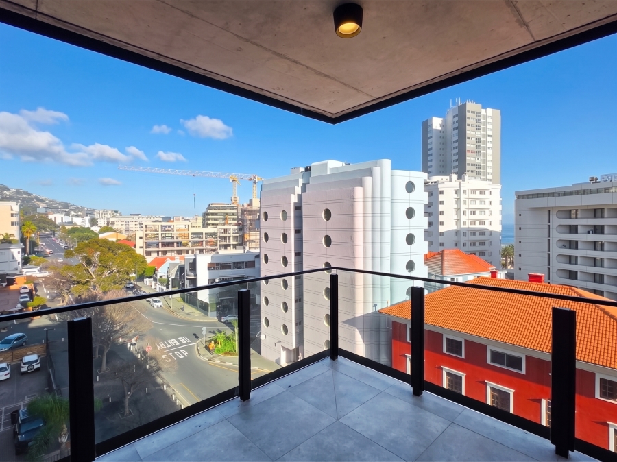 2 Bedroom Property for Sale in Sea Point Western Cape